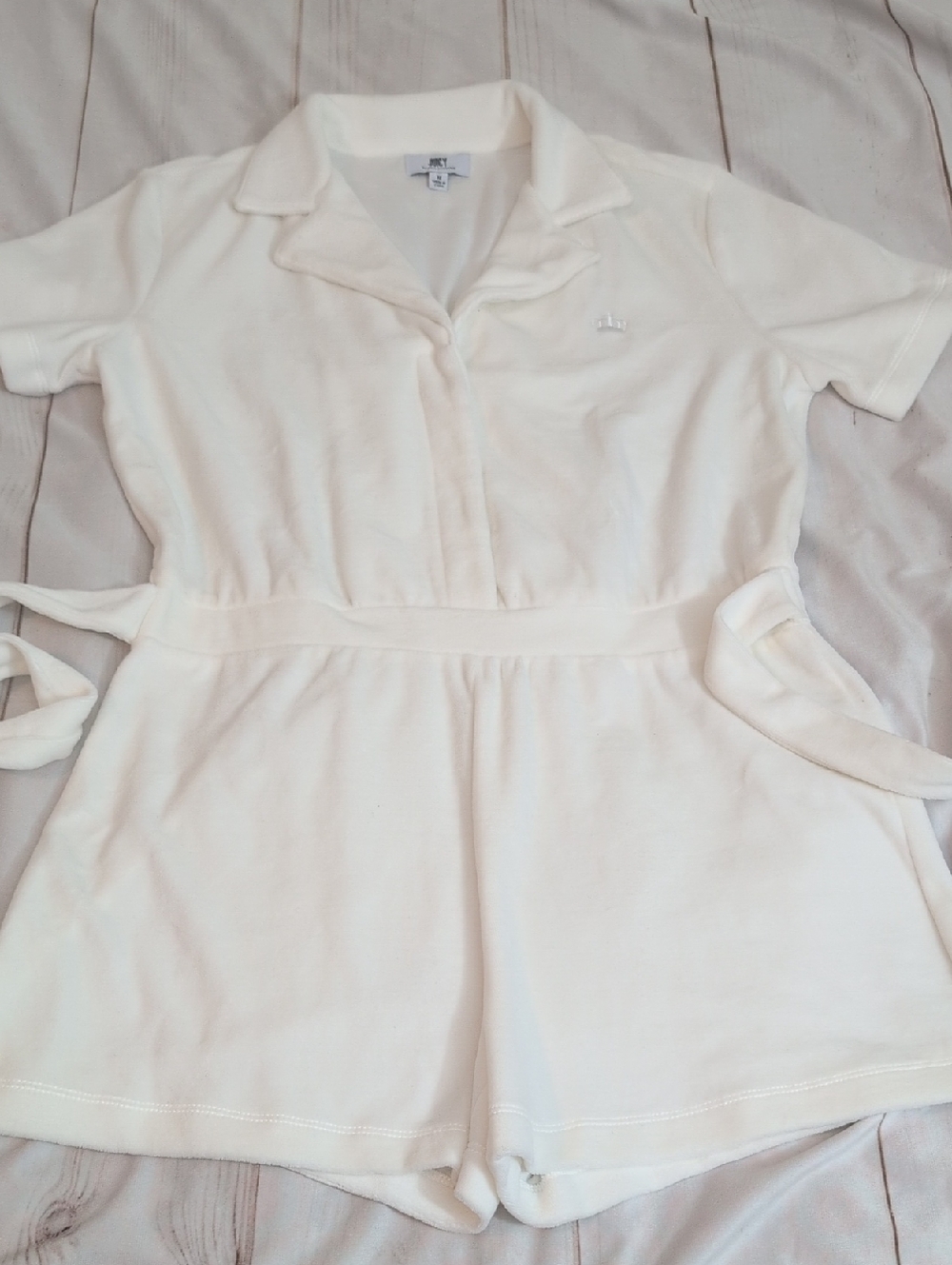 Juicy Couture White Romper size Medium